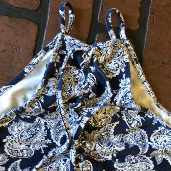 Women’s Lace up paisley tank top small - Picture 2 of 3